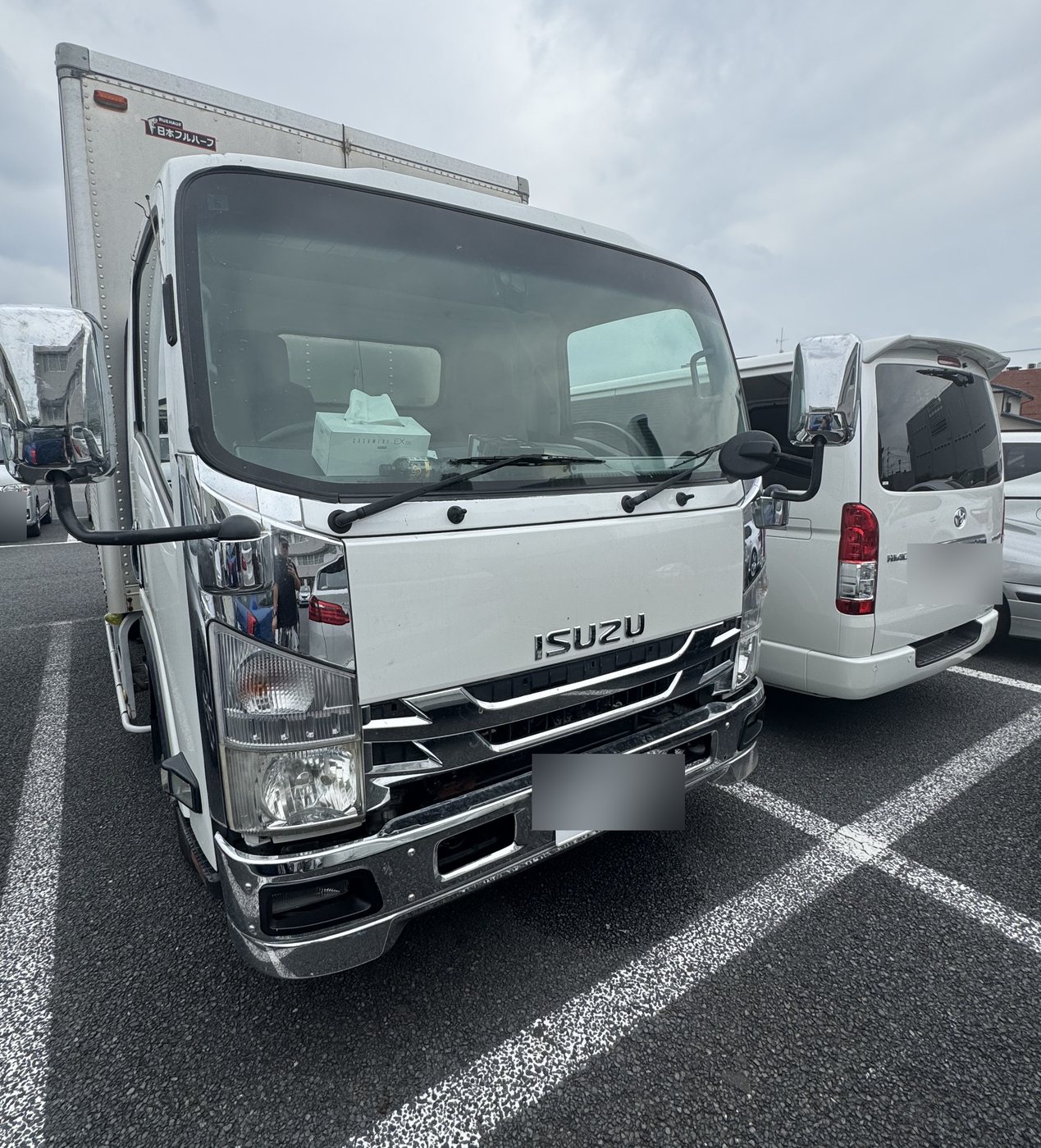 出動待機中のLIFIXトラック